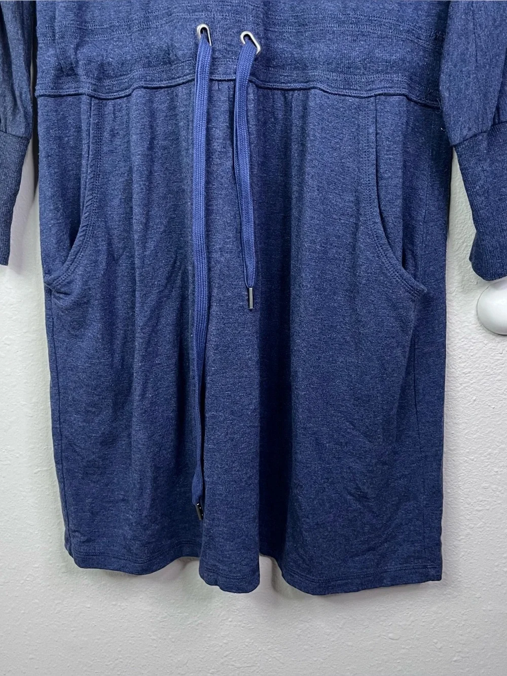 Athleta Blue V-neck Long Sleeve Dress Drawstring Waist Pockets Sz Large Sweater - Picture 7 of 11